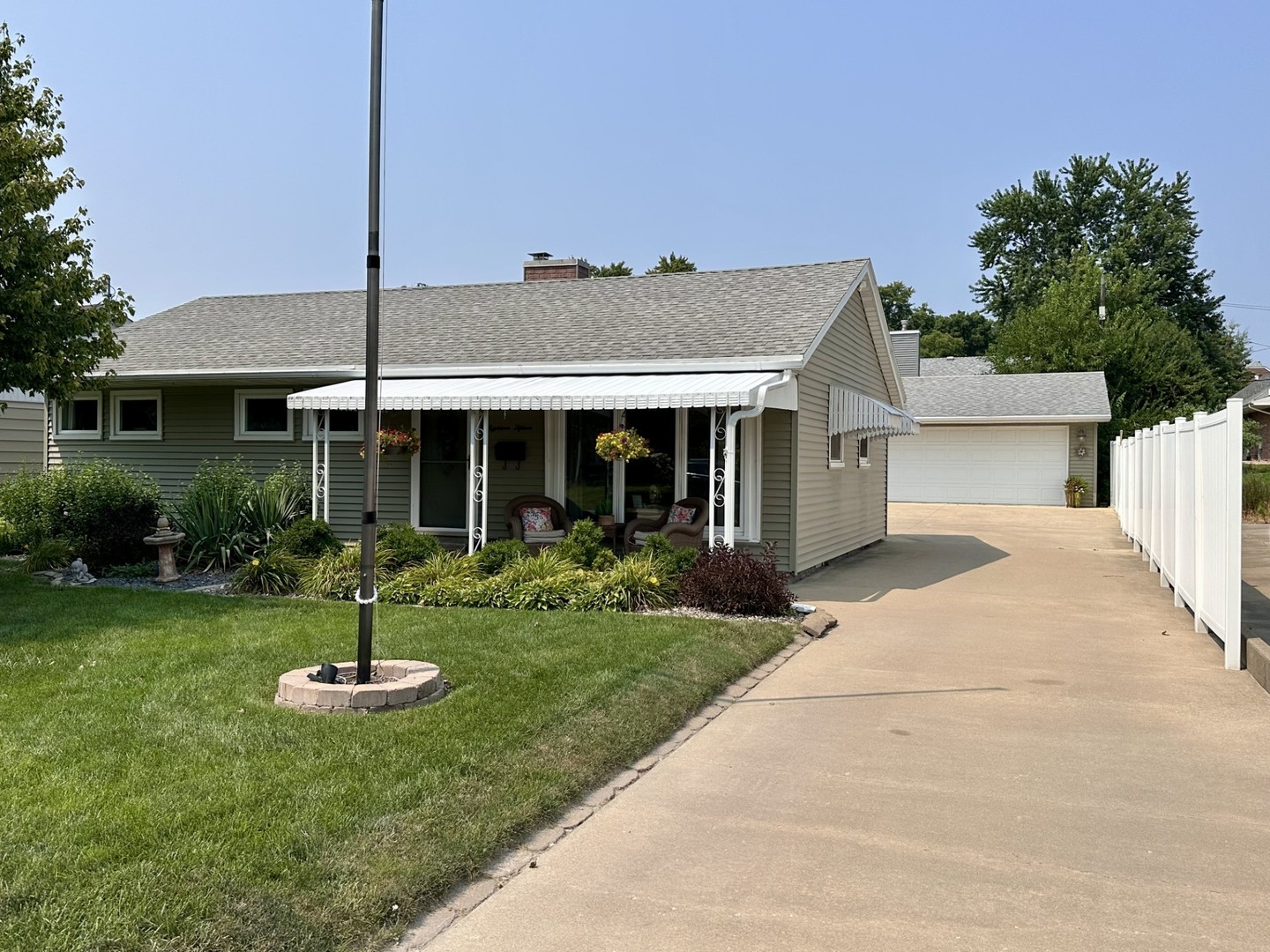 1815 13th Street Property Photo 2