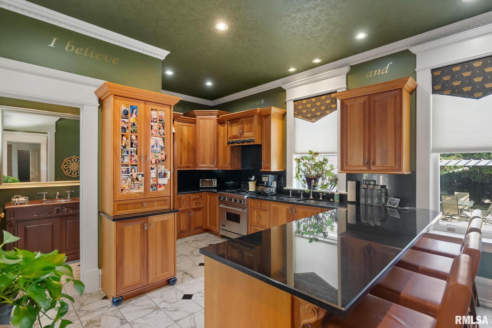 1446 Clay Street Property Photo 14