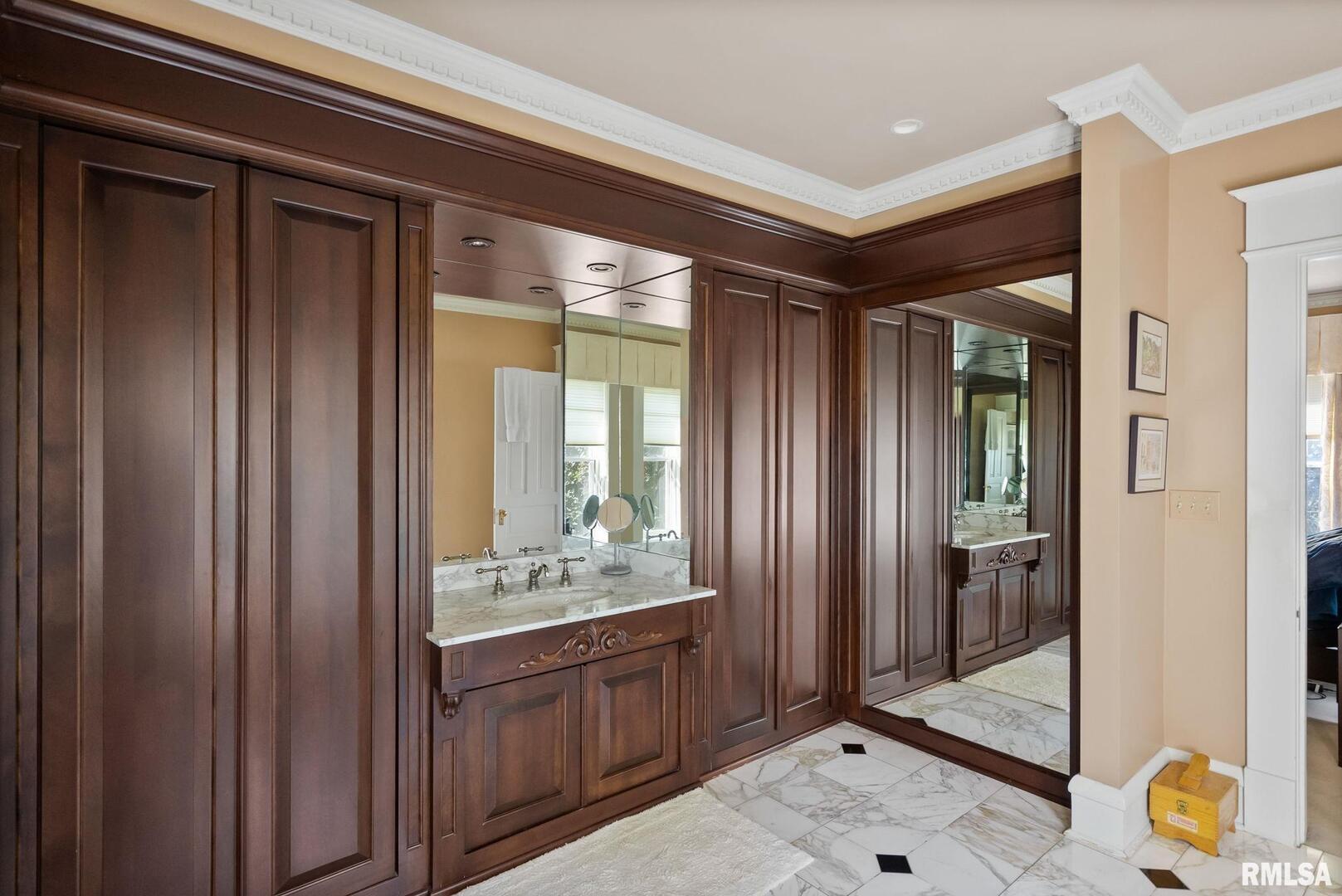 1446 Clay Street Property Photo 24