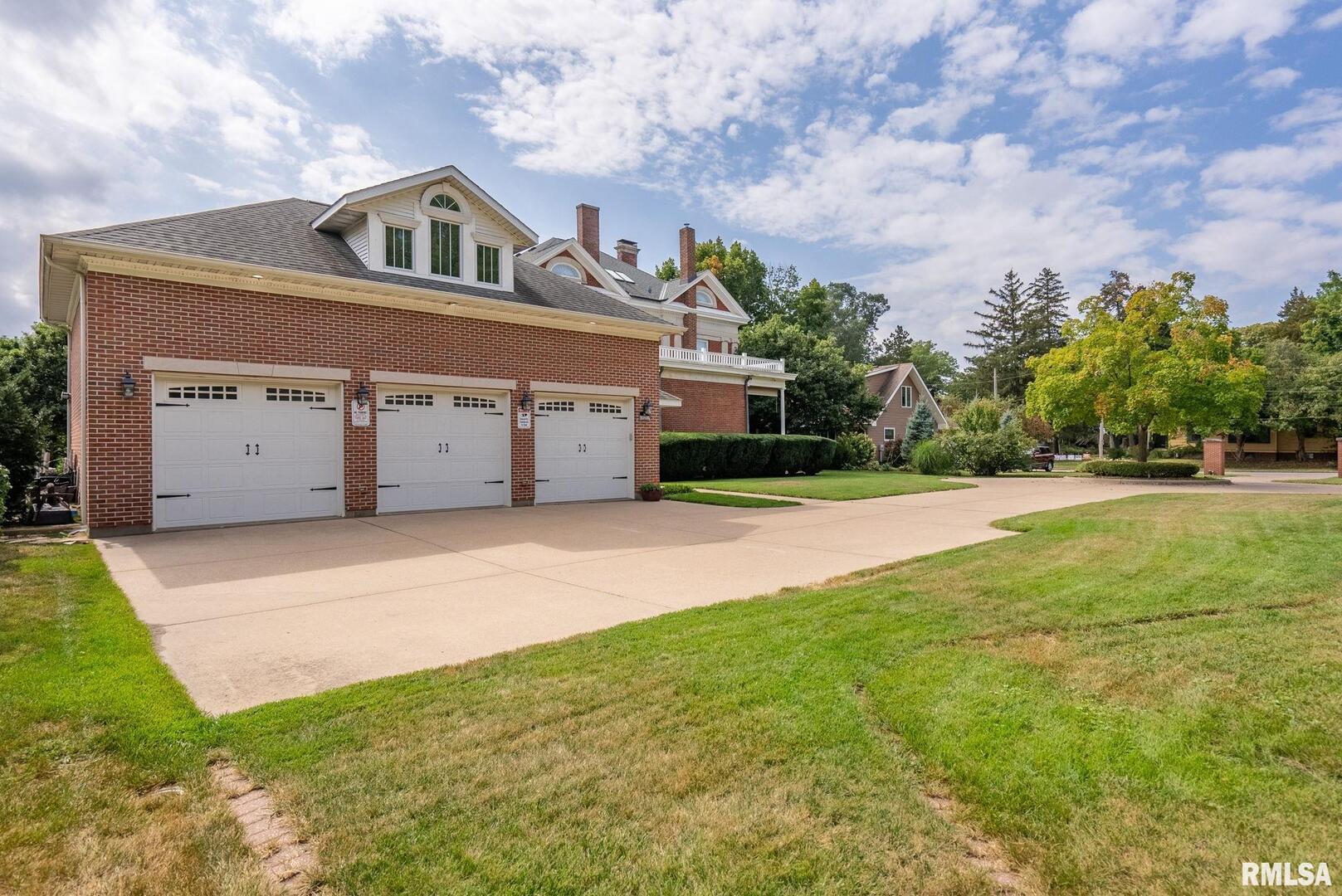 1446 Clay Street Property Photo 46