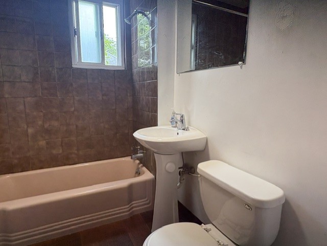806 N 20th Avenue Property Photo 7