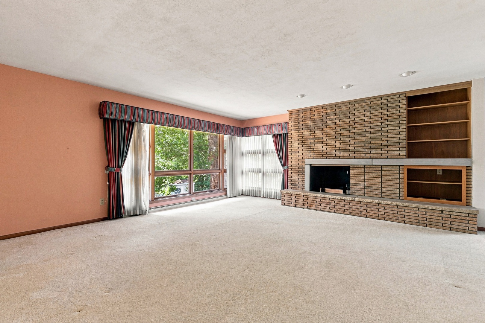 1831 45th Street Property Photo 5