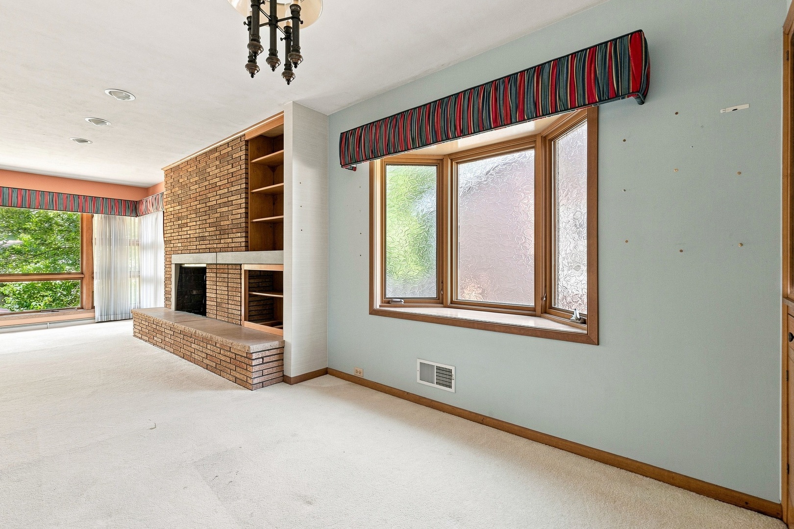 1831 45th Street Property Photo 9