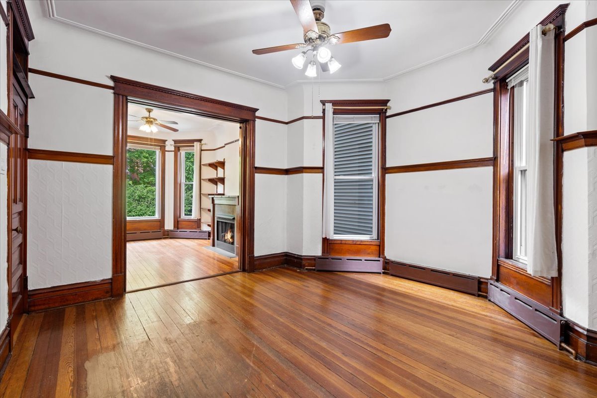 843 W Roscoe Street Property Photo 7