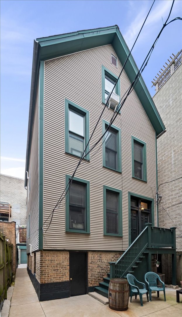 843 W Roscoe Street Property Photo 43