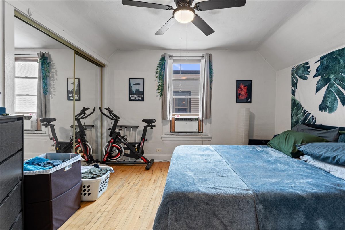 843 W Roscoe Street Property Photo 61