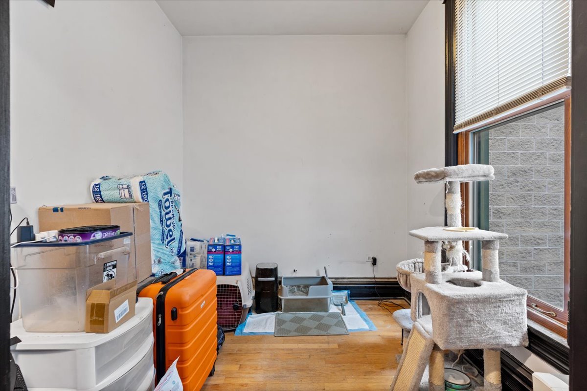 843 W Roscoe Street Property Photo 65