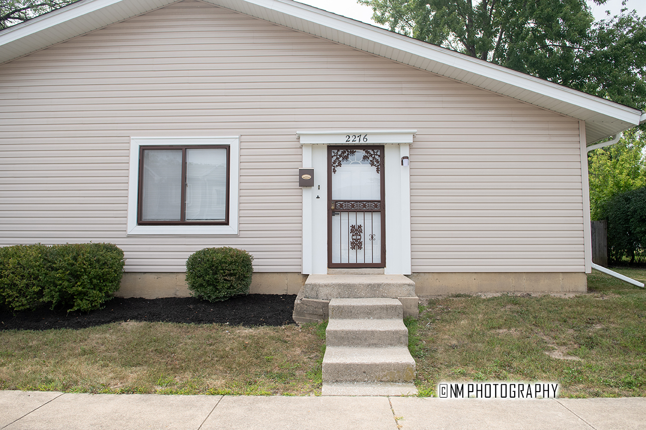 2276 Windsor Lane Property Photo 2