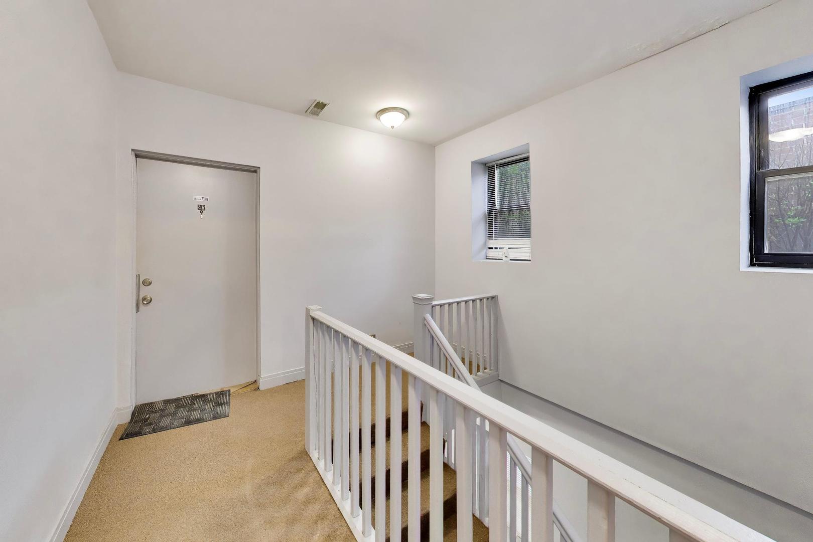 4014 S Drexel Boulevard 4f Property Photo 2