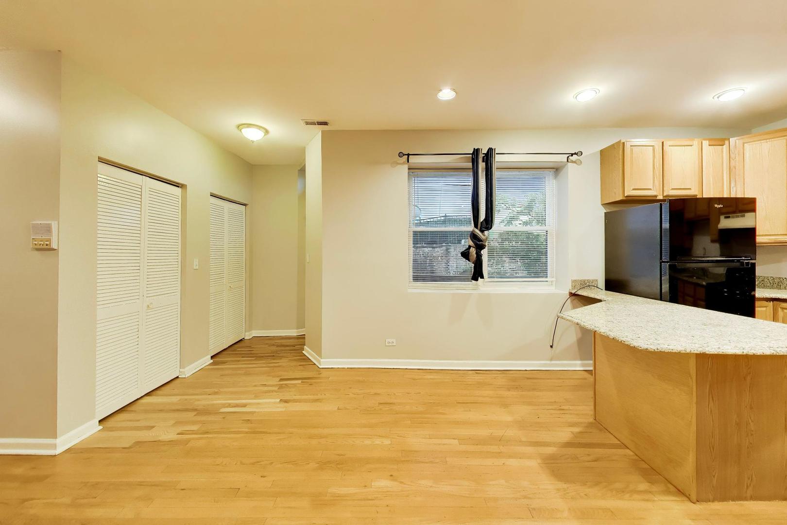 4014 S Drexel Boulevard 4f Property Photo 6