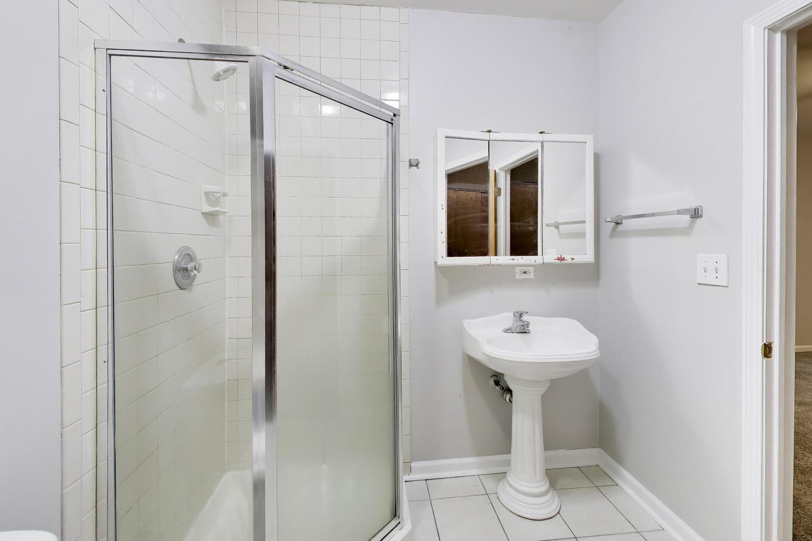 4014 S Drexel Boulevard 4f Property Photo 14