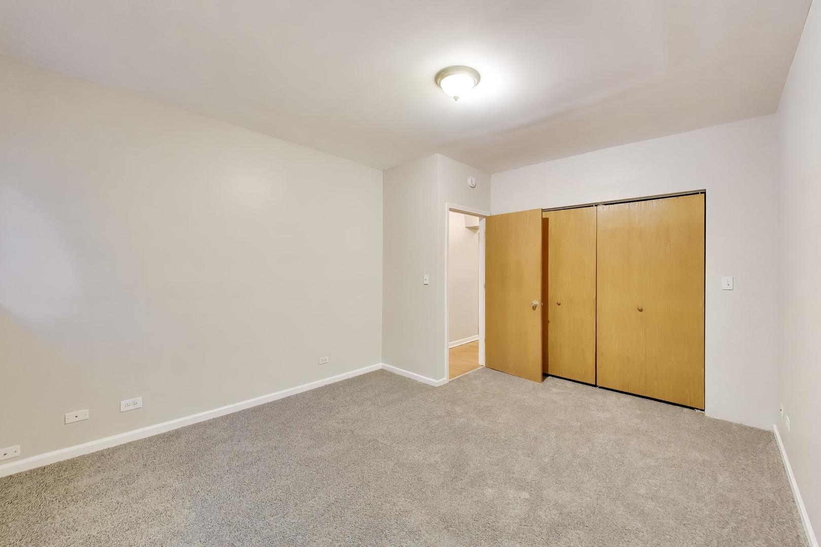 4014 S Drexel Boulevard 4f Property Photo 22