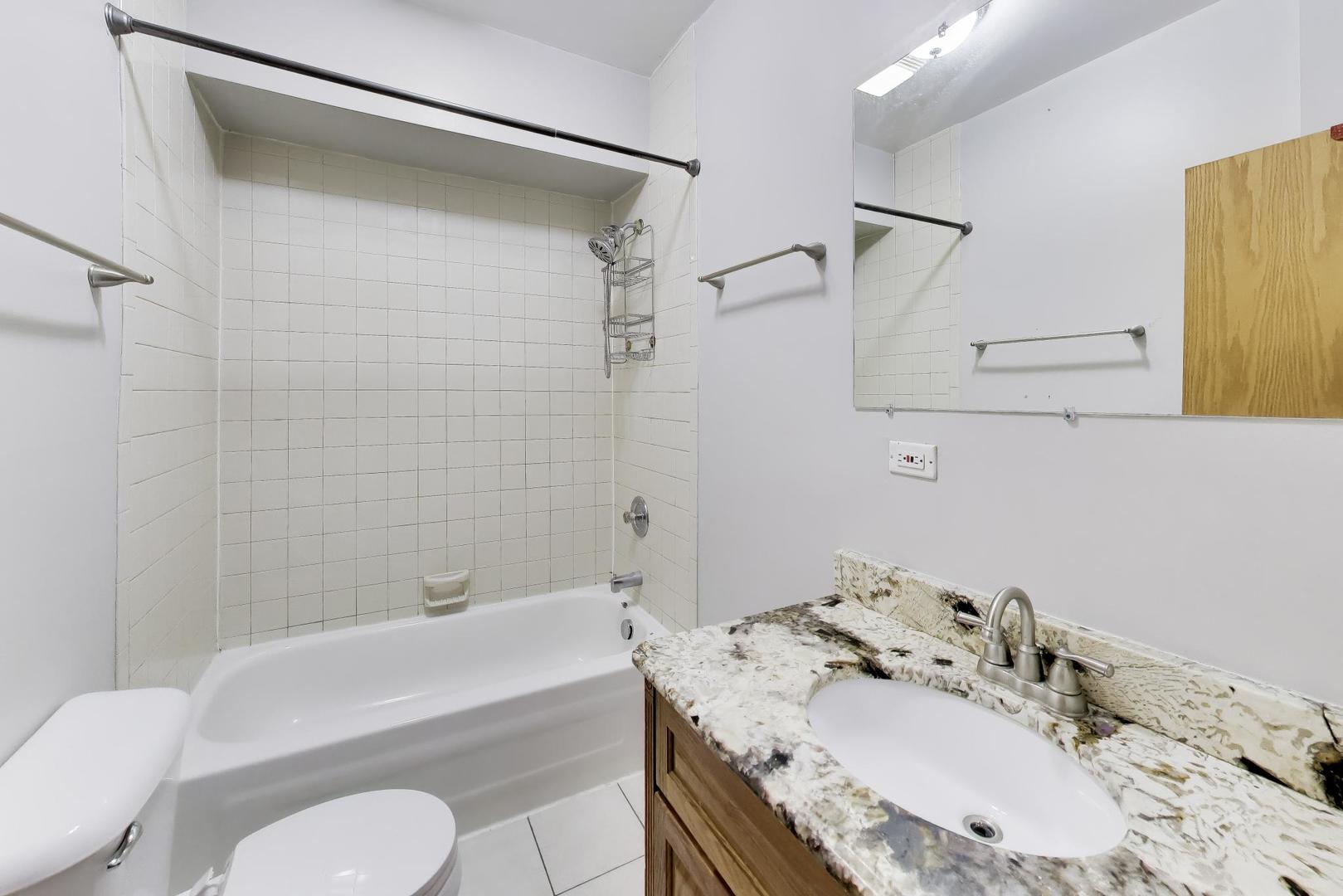 4014 S Drexel Boulevard 4f Property Photo 23