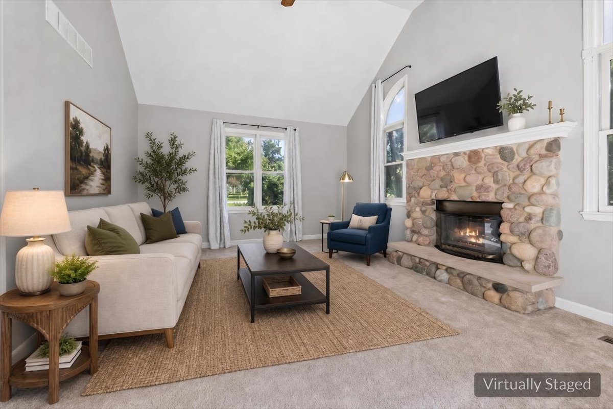 41w610 Silvana Drive Property Photo 12