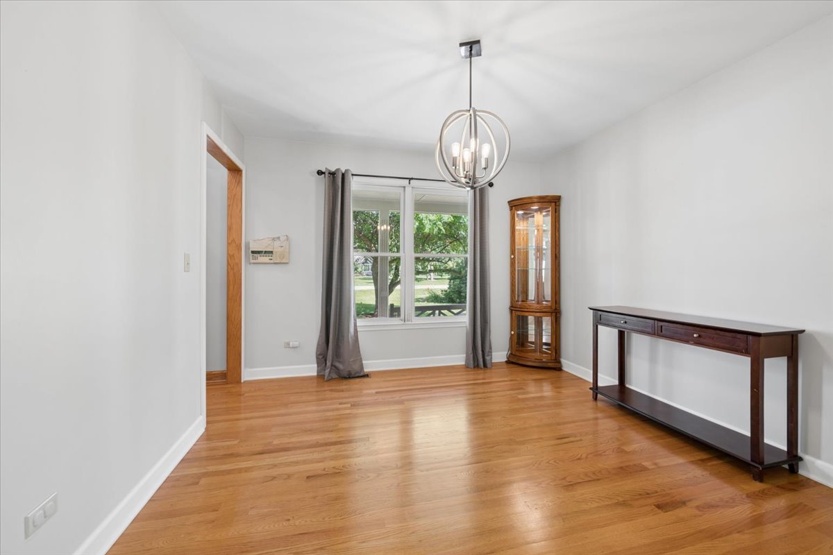41w610 Silvana Drive Property Photo 15