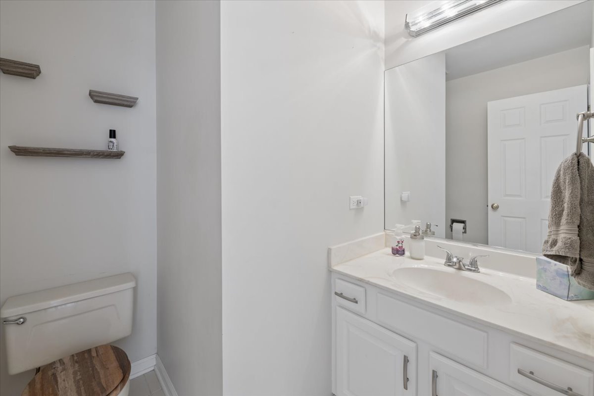 41w610 Silvana Drive Property Photo 18