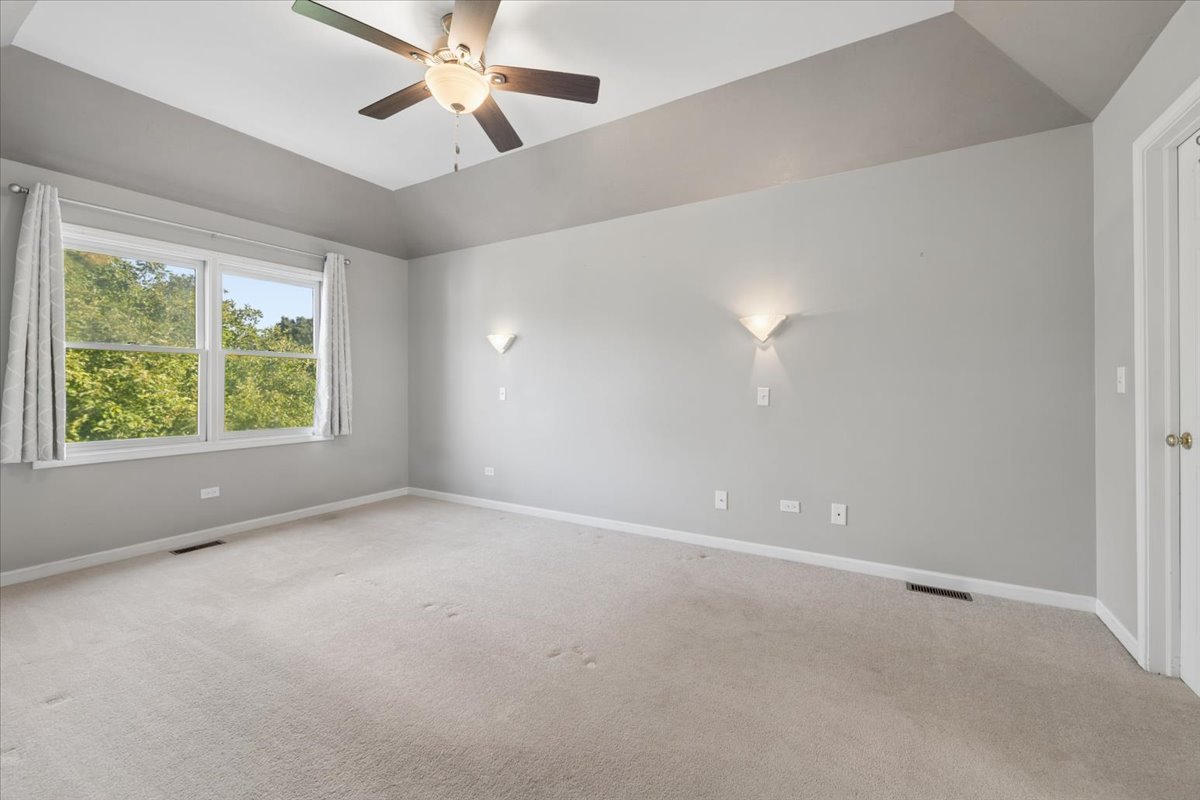 41w610 Silvana Drive Property Photo 21