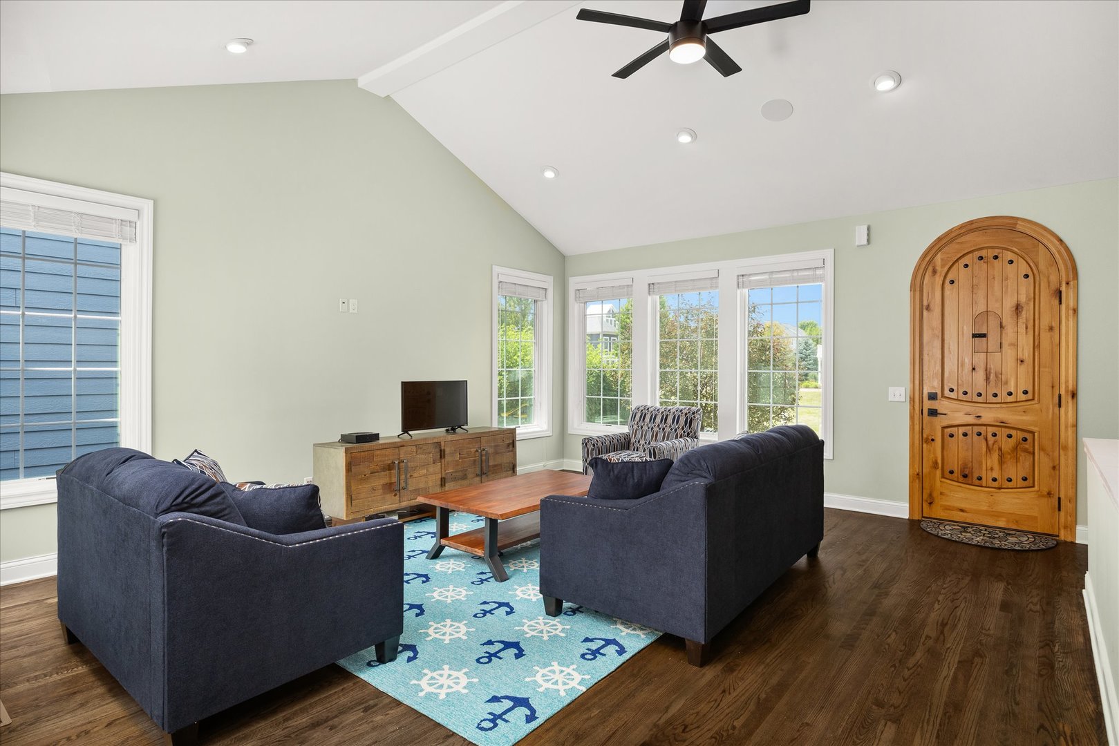12 Port Place Property Photo 16