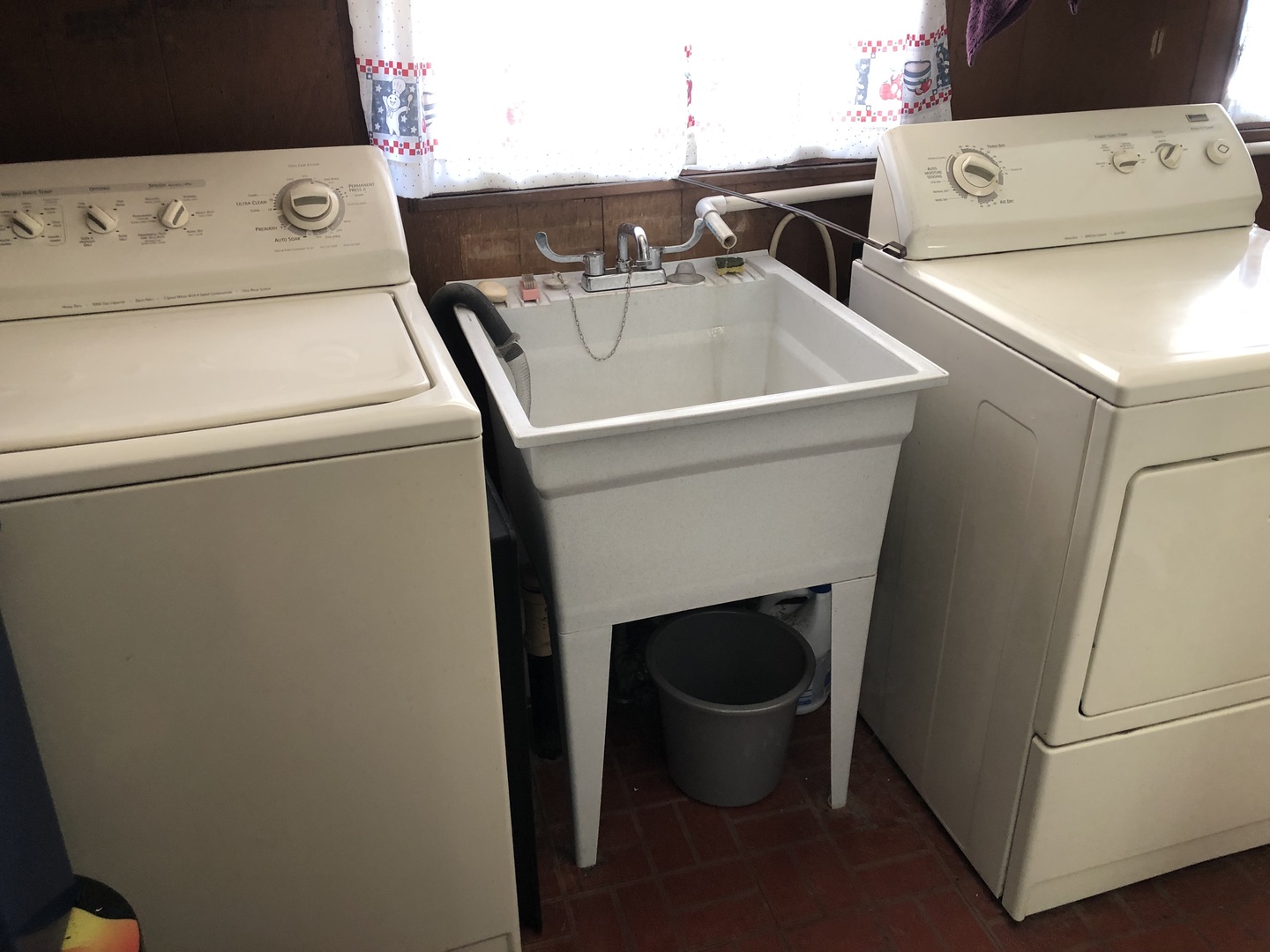 5121 State Road Property Photo 12