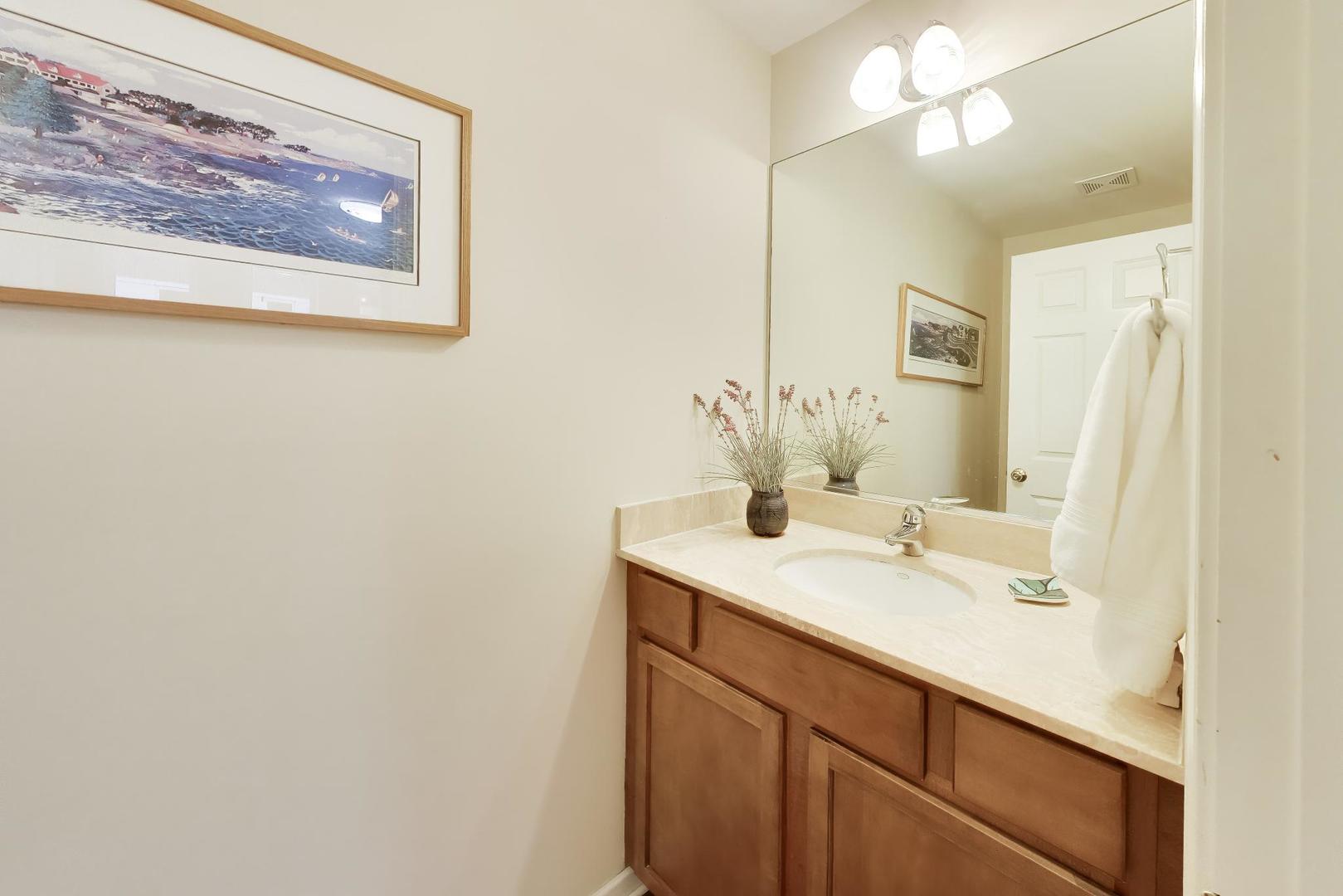 529 Chicago Avenue F Property Photo 5