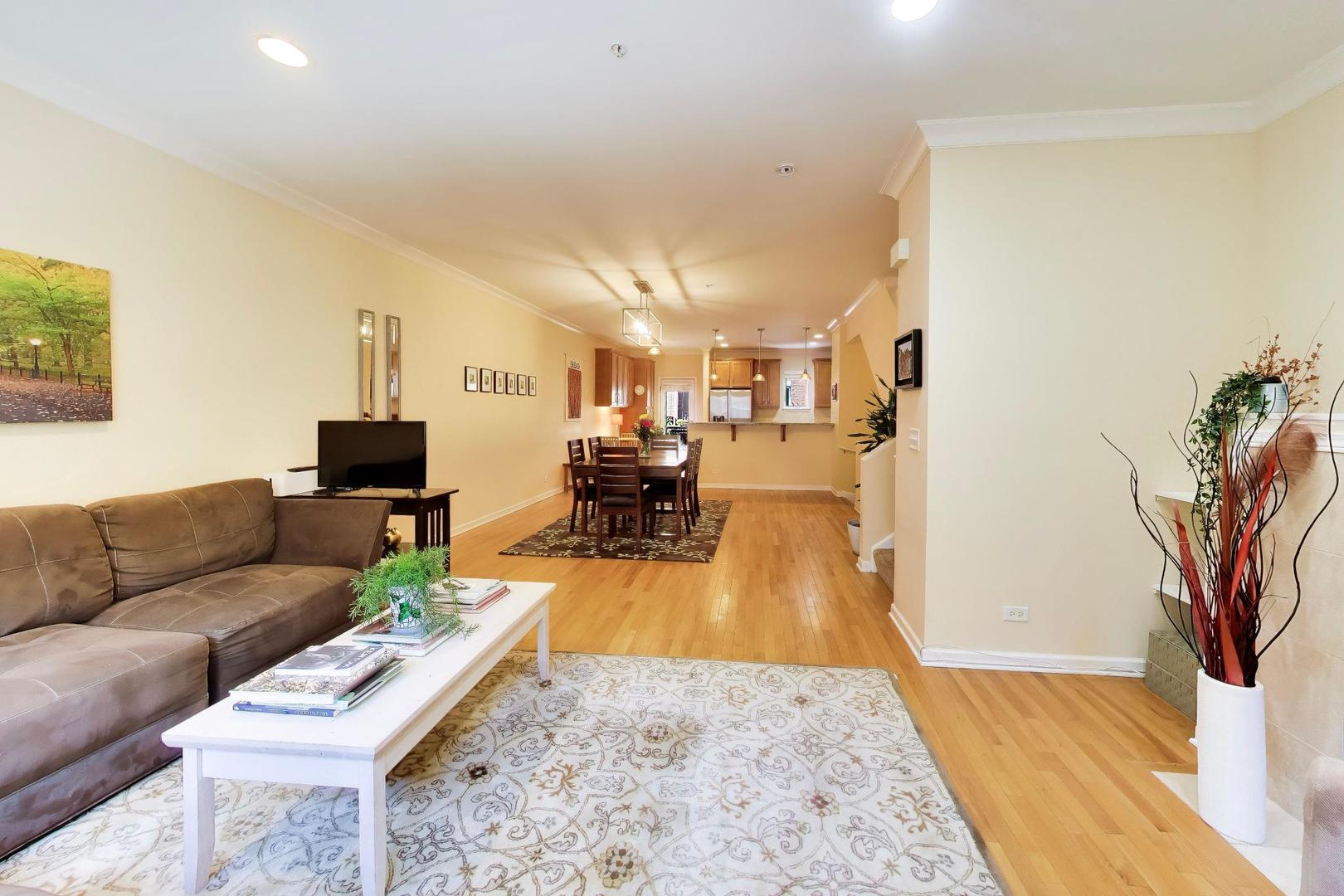 529 Chicago Avenue F Property Photo 8