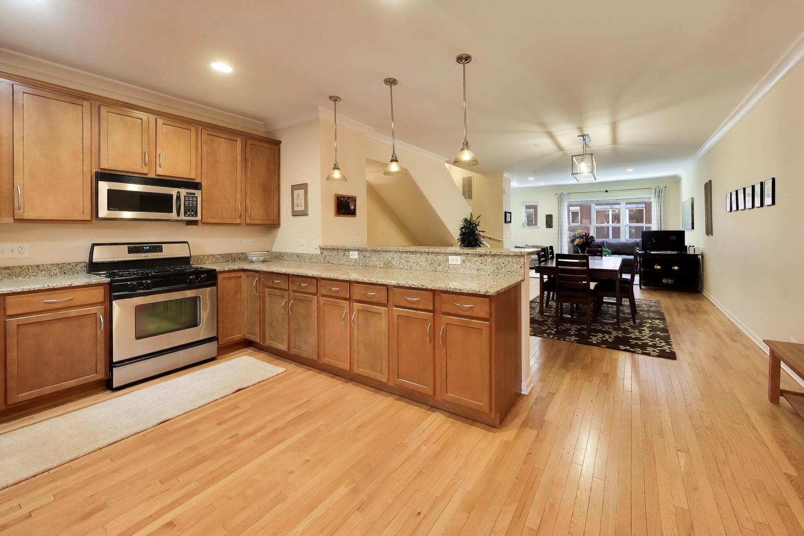 529 Chicago Avenue F Property Photo 14