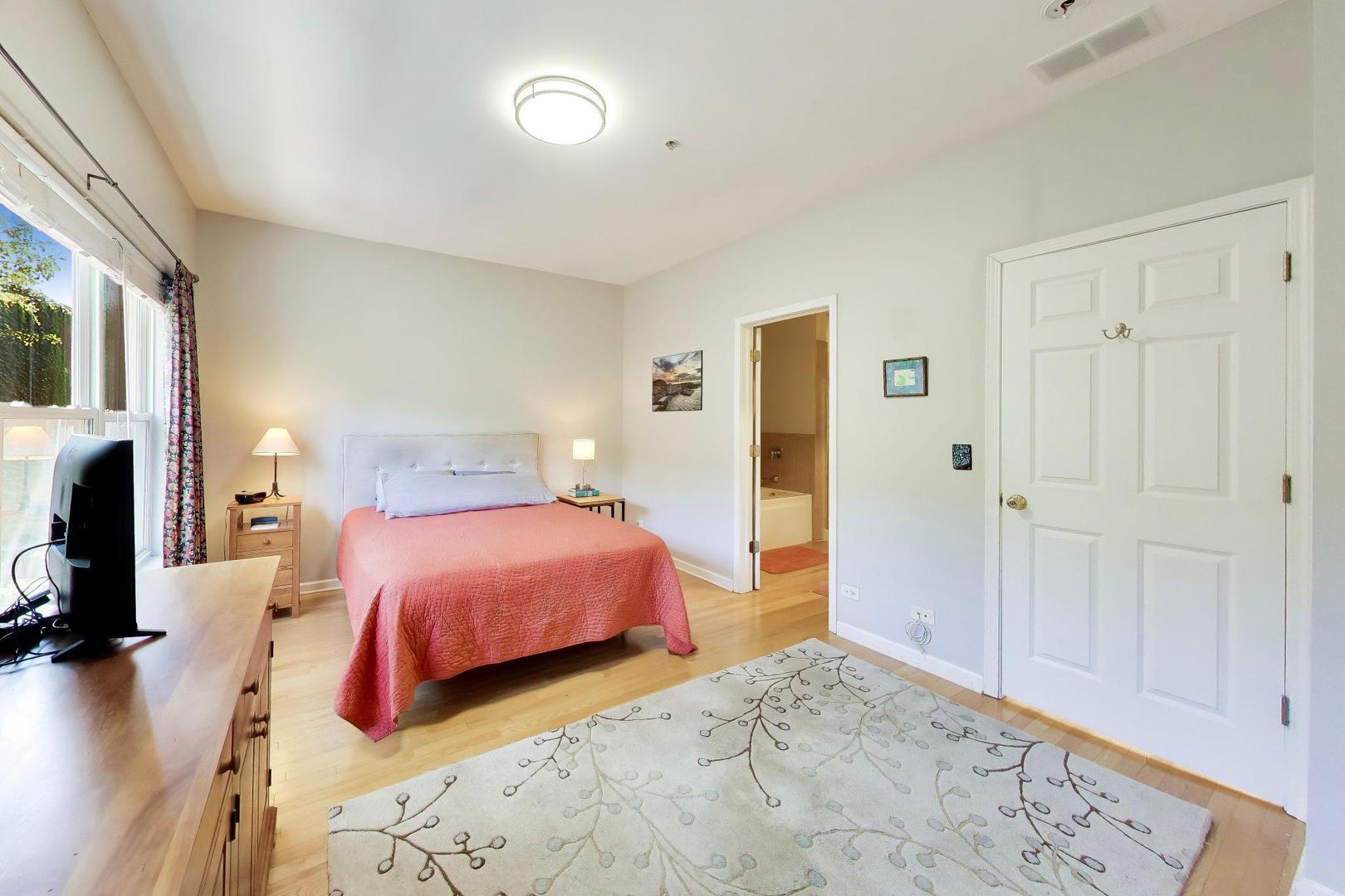529 Chicago Avenue F Property Photo 18