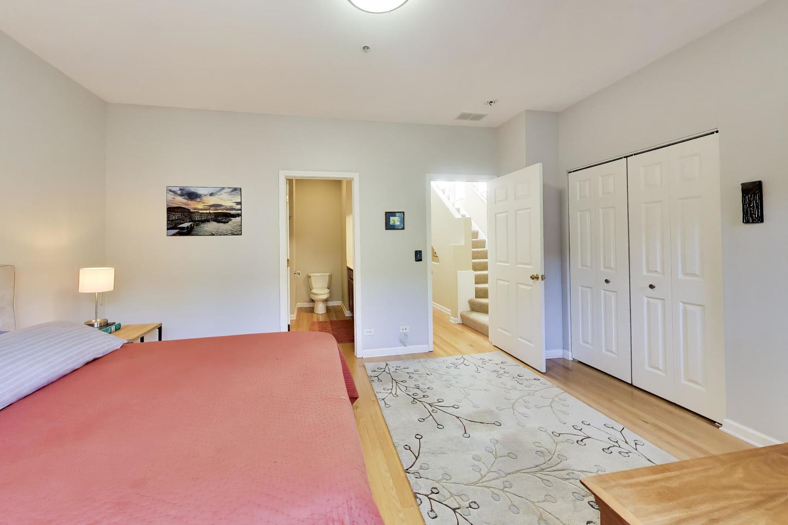 529 Chicago Avenue F Property Photo 19