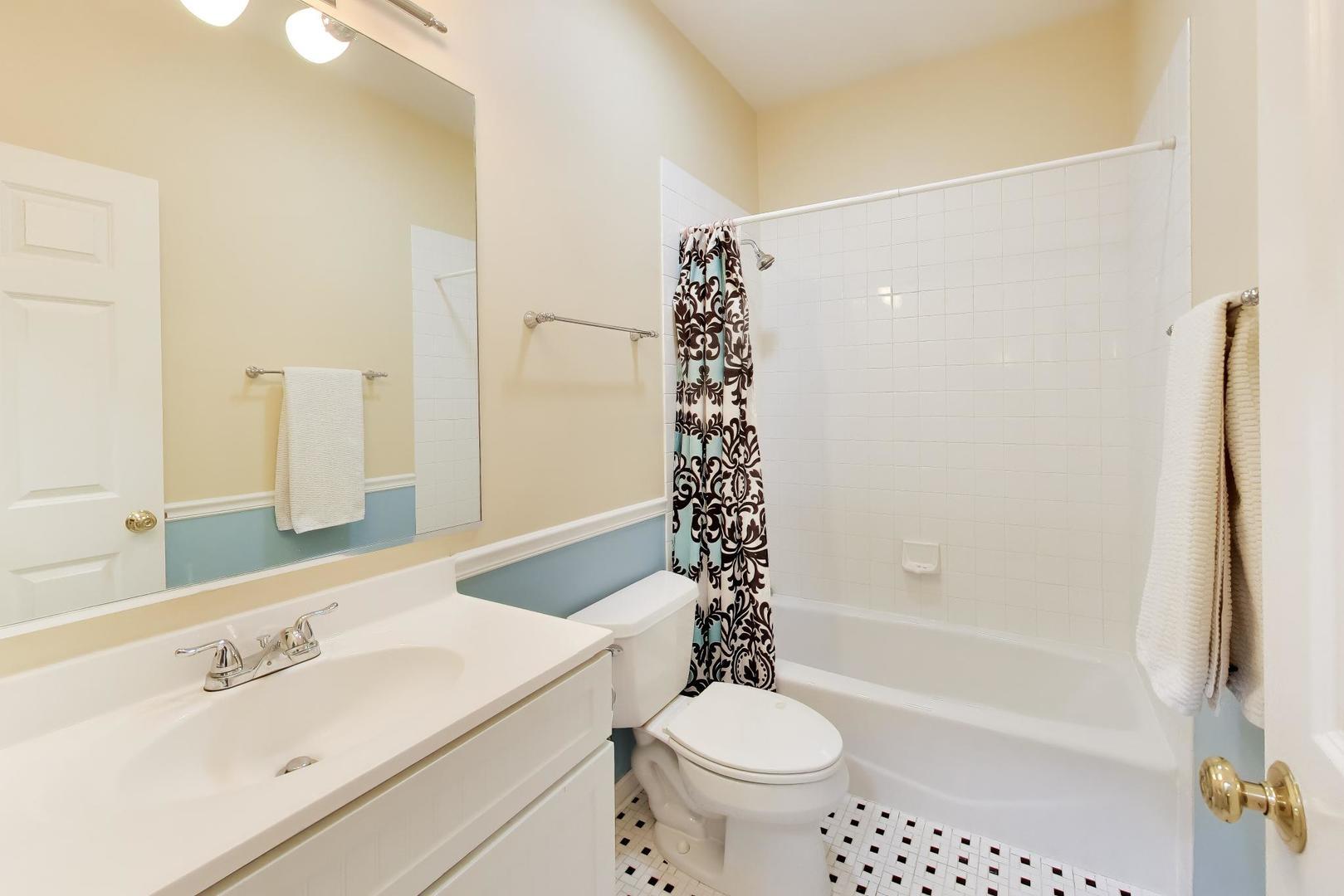 529 Chicago Avenue F Property Photo 26