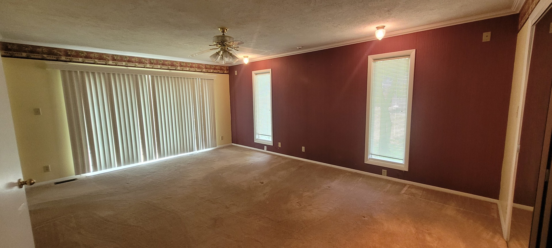 3205 Blackberry Street Property Photo 8