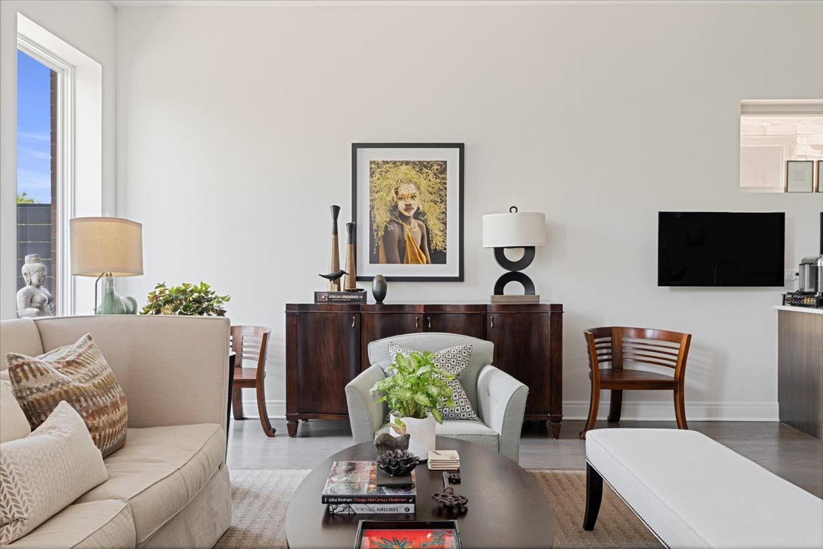 1350 W Diversey Parkway 3 Property Photo 14