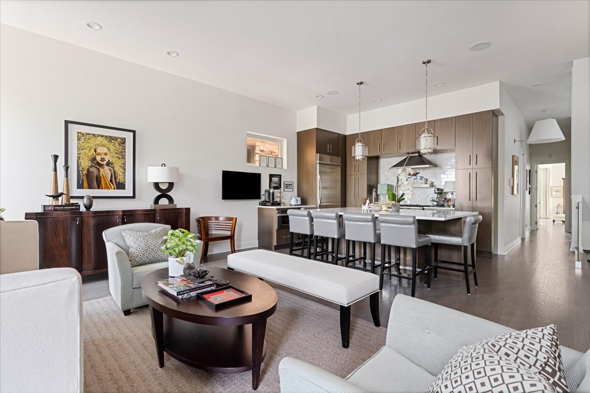 1350 W Diversey Parkway 3 Property Photo 15