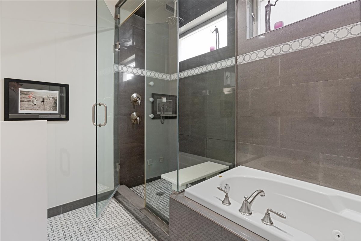 1350 W Diversey Parkway 3 Property Photo 20