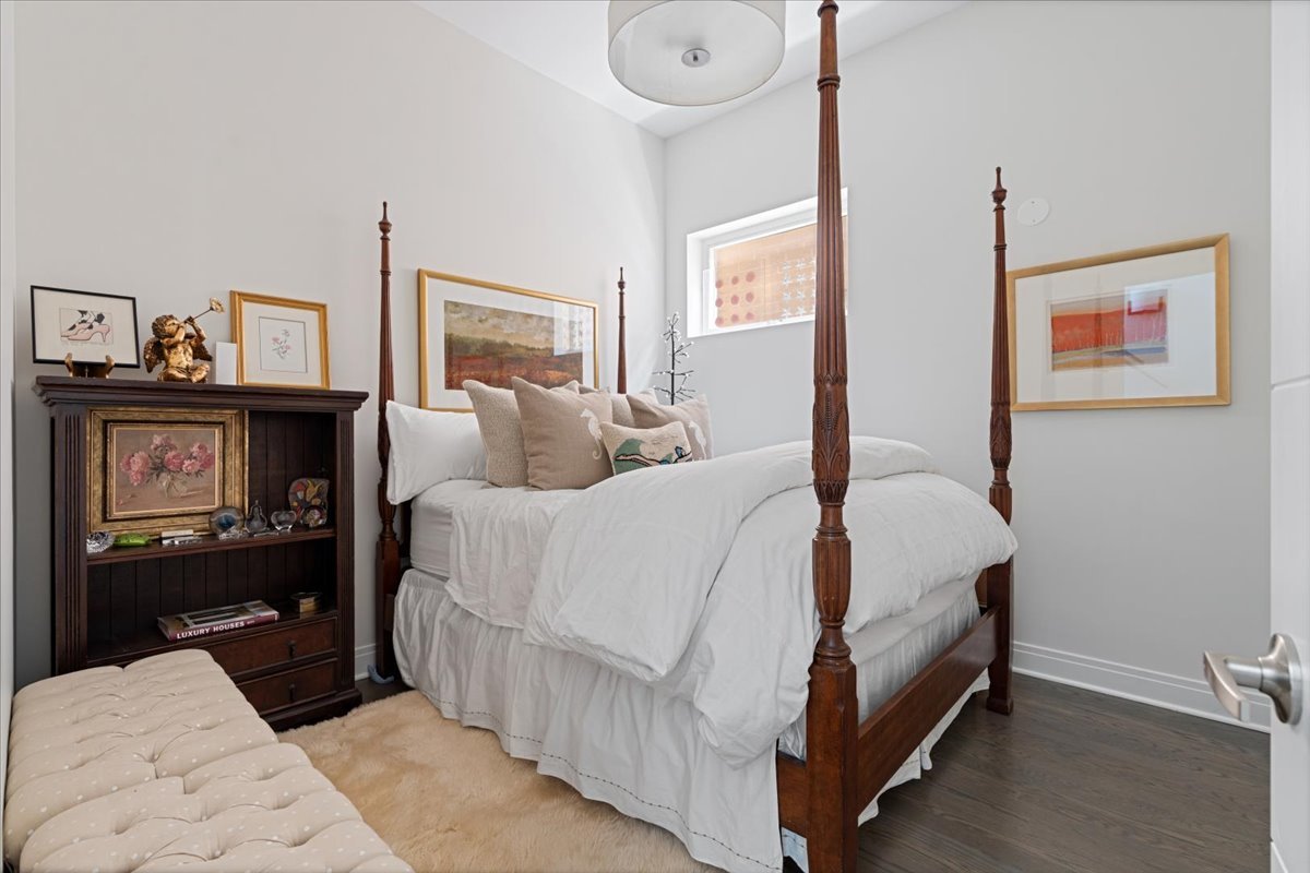 1350 W Diversey Parkway 3 Property Photo 21