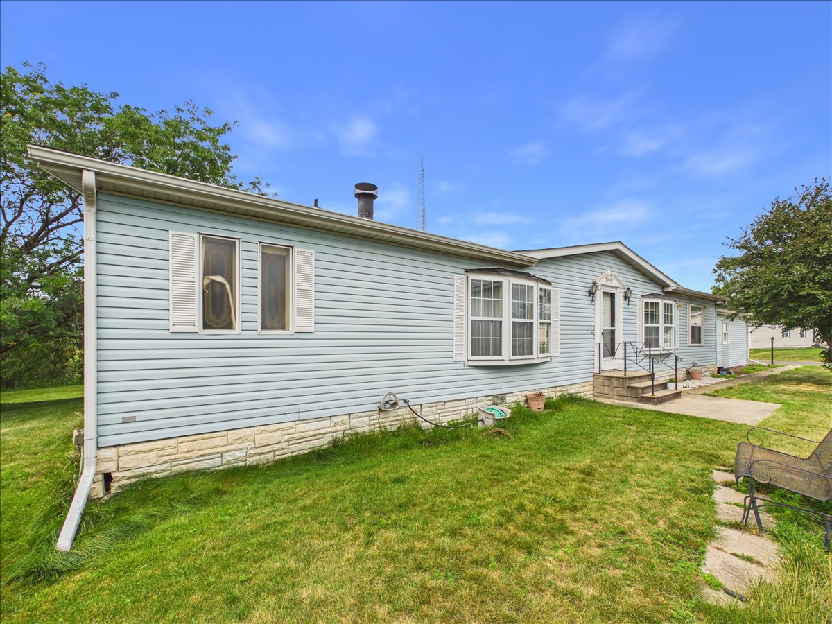 933 Micole Drive Property Photo 1