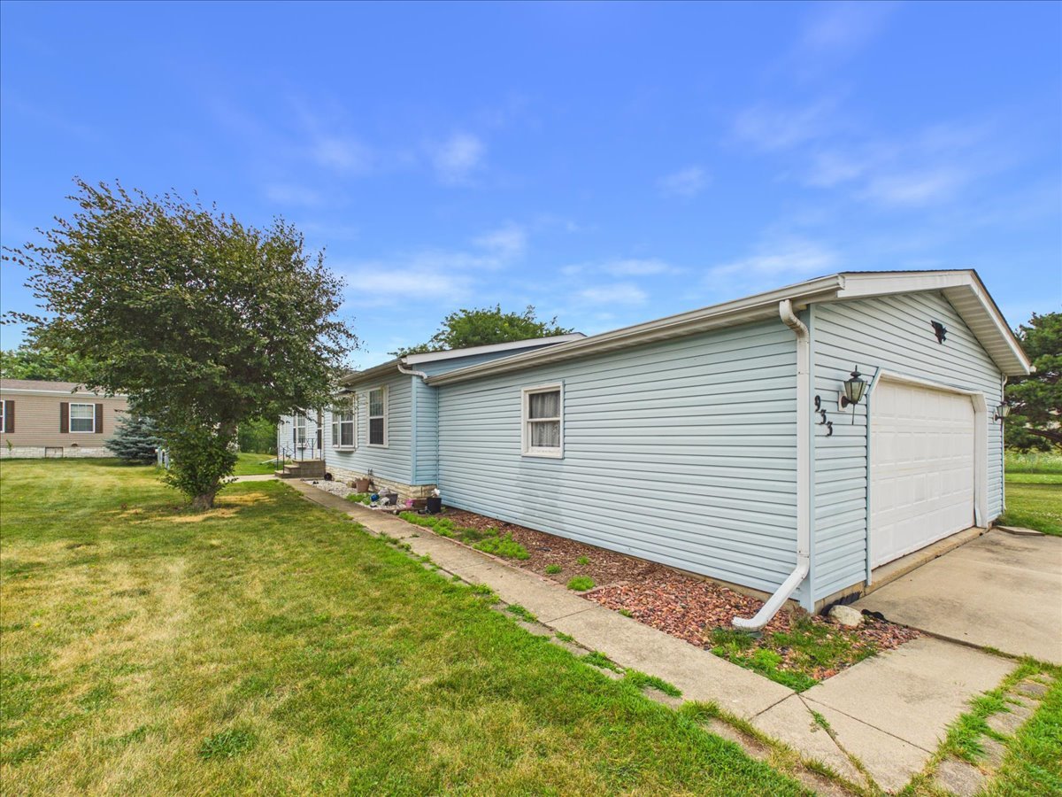 933 Micole Drive Property Photo 2