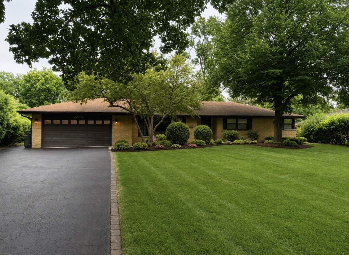 2285 Thorntree Lane Property Photo 1