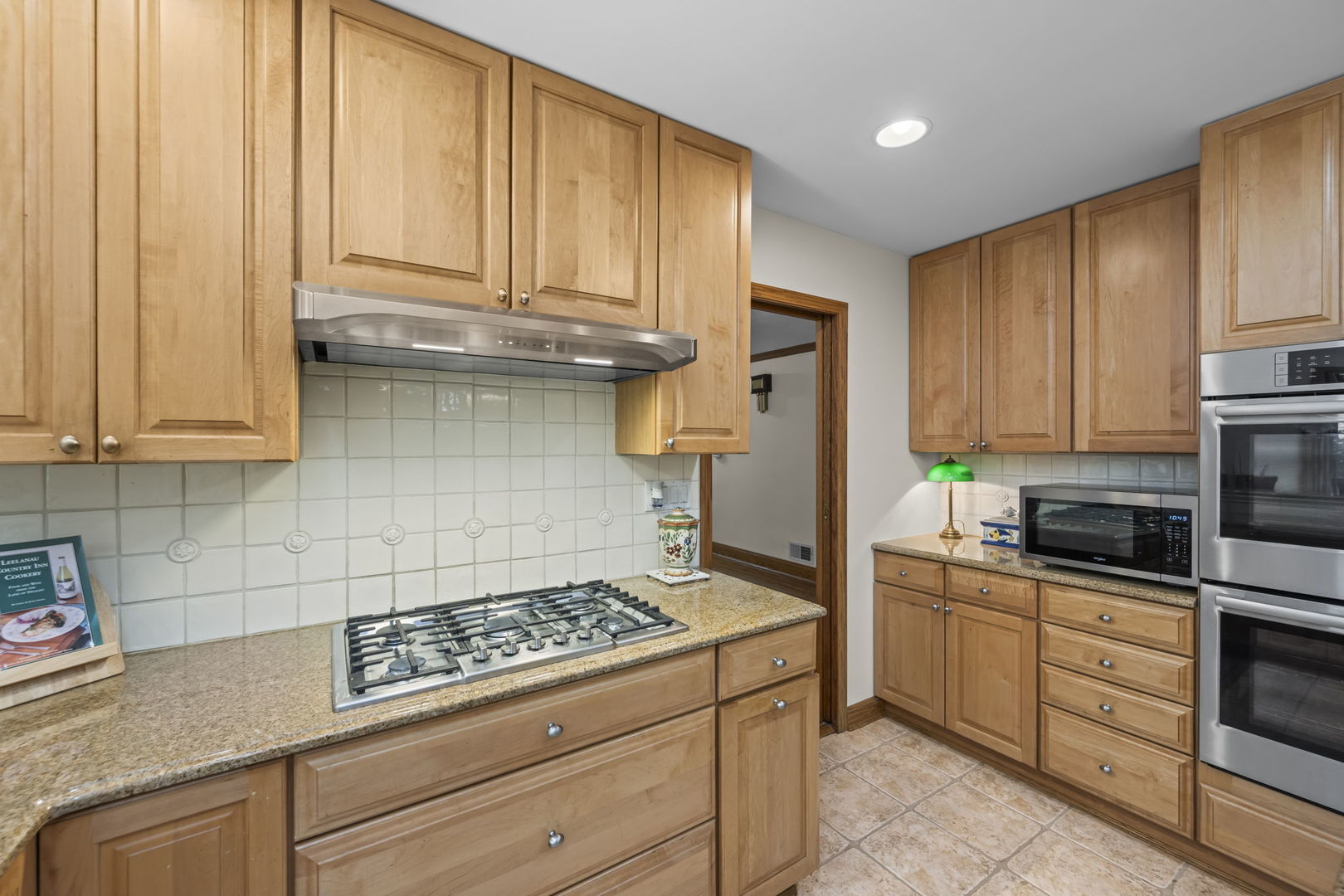 2285 Thorntree Lane Property Photo 11