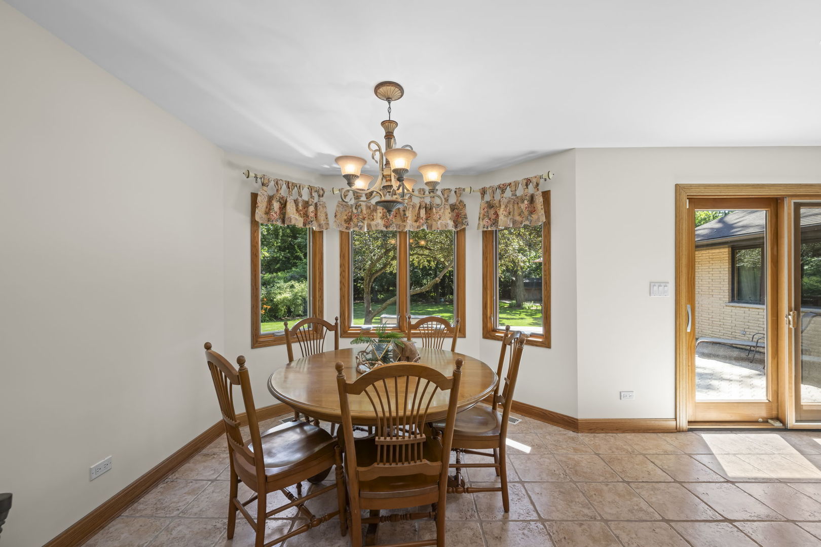 2285 Thorntree Lane Property Photo 16