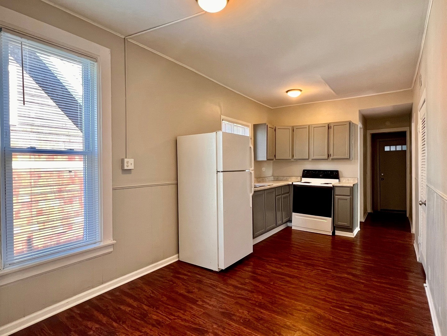 740 Belleforte Avenue 1 Property Photo 4