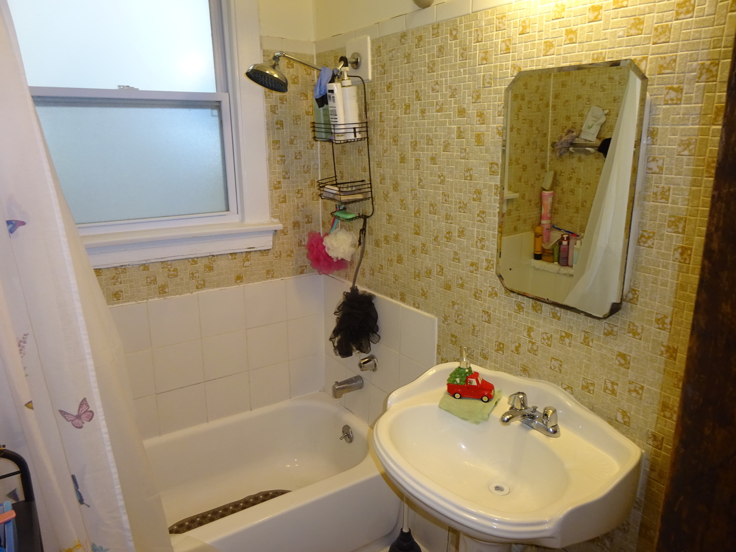 4353 N Lockwood Avenue Property Photo 15
