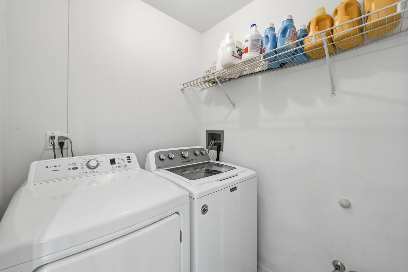 6916 W Forest Preserve Drive Property Photo 29