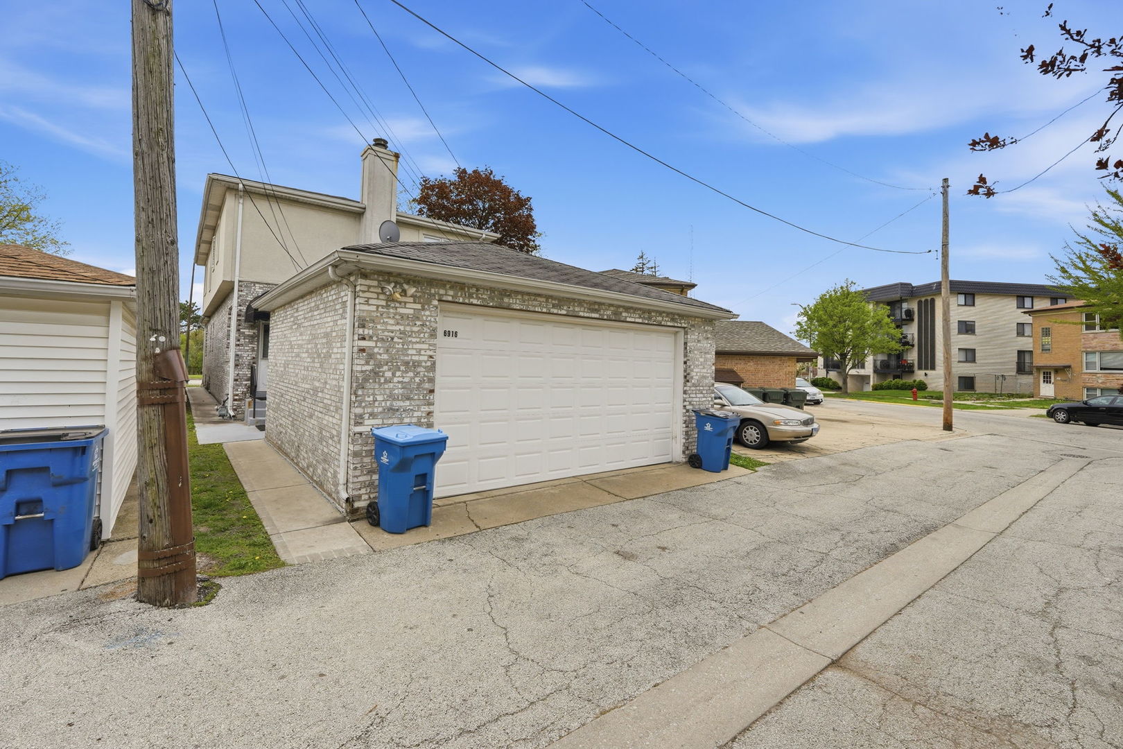 6916 W Forest Preserve Drive Property Photo 38