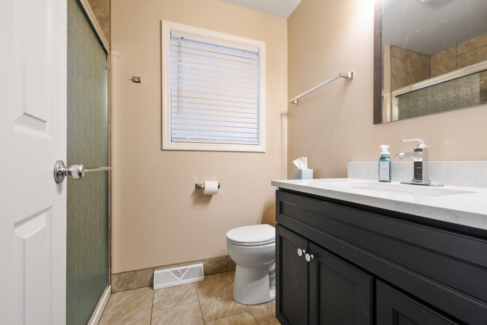 4008 S Albany Avenue Property Photo 9