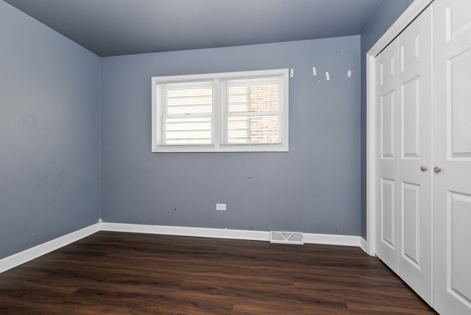 4008 S Albany Avenue Property Photo 12
