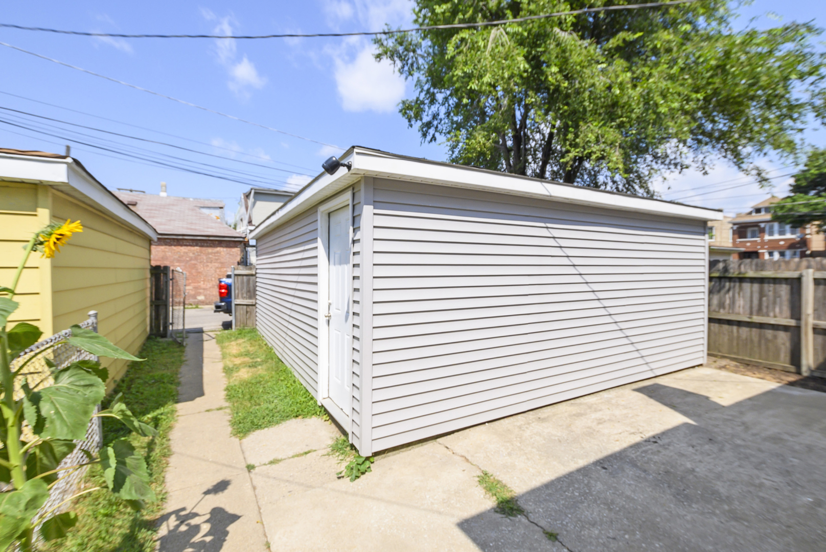 4008 S Albany Avenue Property Photo 19