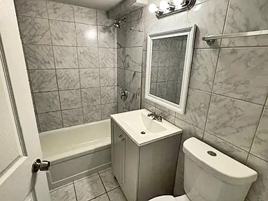 14446 S Torrence Avenue Property Photo 10
