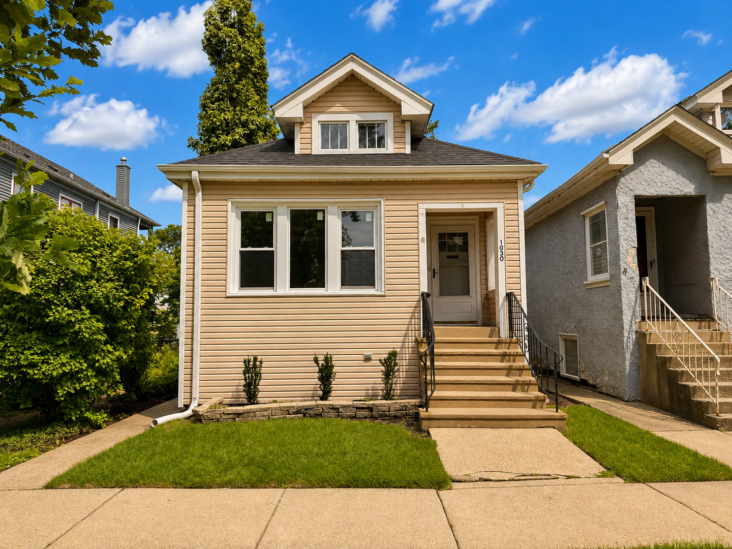1030 Lyman Avenue Property Photo 3