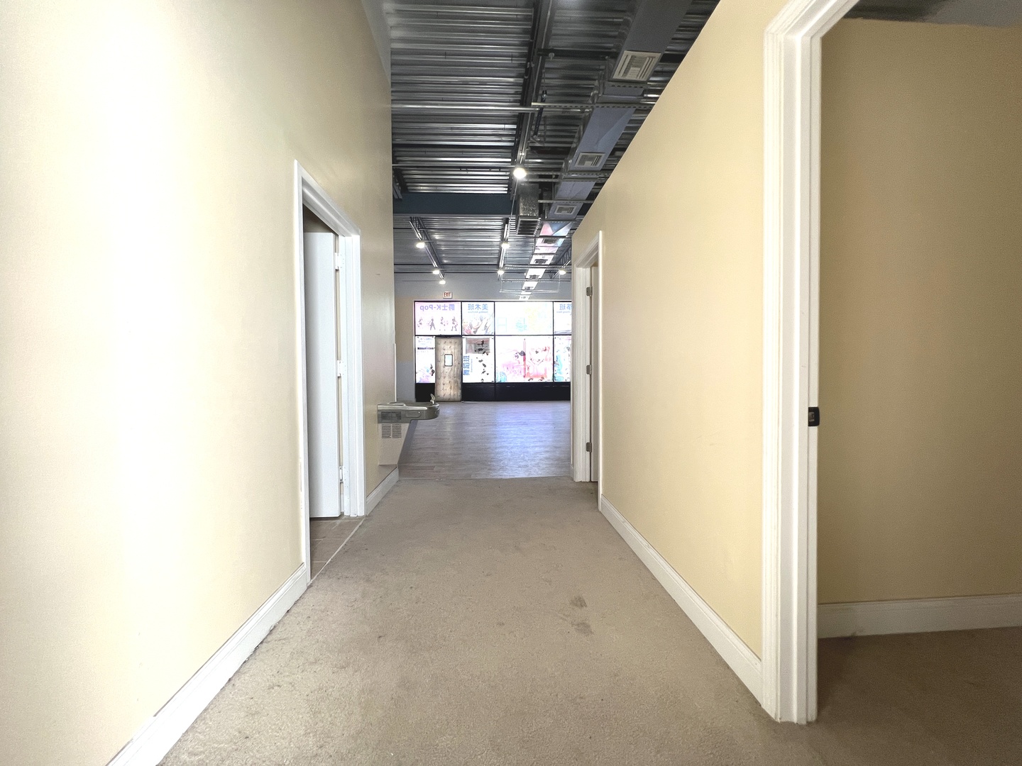 1557 W 33rd Street Property Photo 8