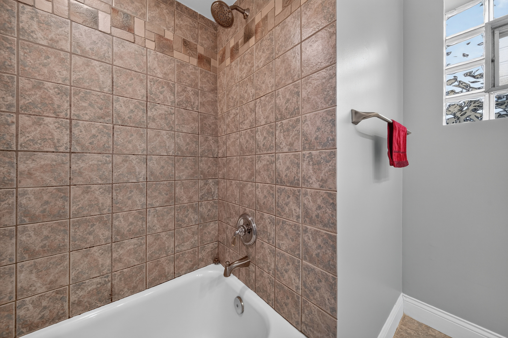 5024 N Austin Avenue 2e Property Photo 18
